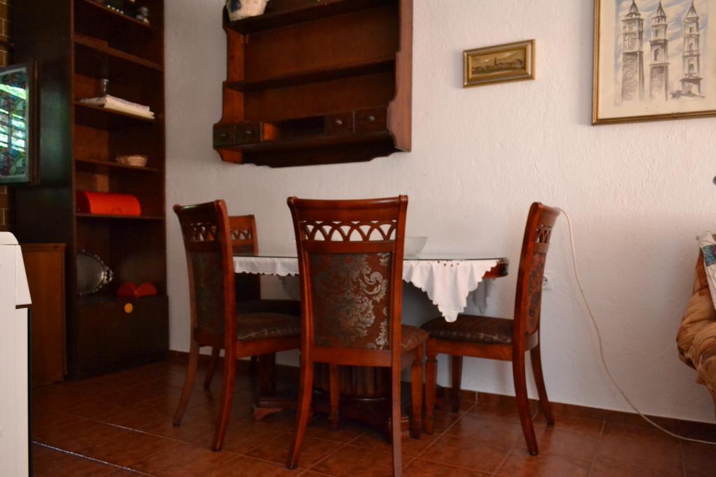 Apartments Mijuskovic Donji Morinj Room photo